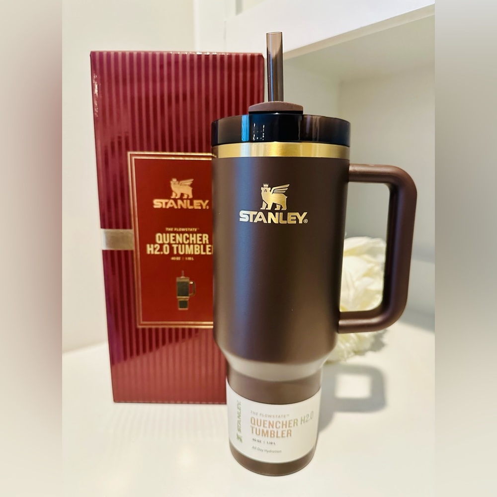 Stanley Limited Edition Chocolate Brown Gold Quencher Tumbler 40 oz.